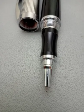 Bolígrafo Balenciaga