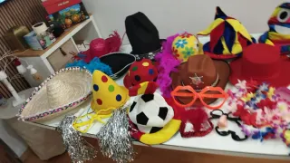 Lote Gorros y Atrezo Eventos