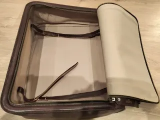 Maletín de piel marrón