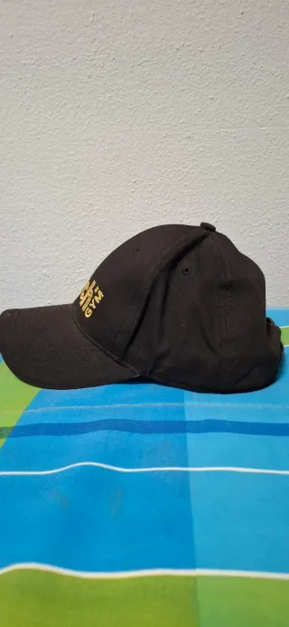 Gorra Datch Gym Negra y Dorada