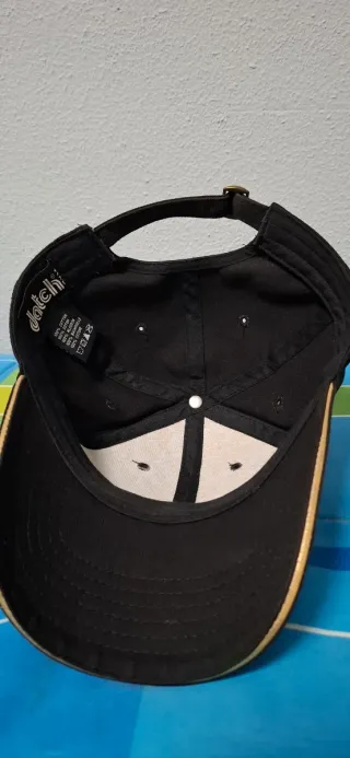 Gorra Datch Gym Negra y Dorada