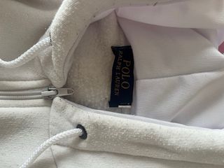 Sudadera blanca con logo