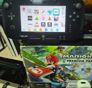 Nintendo Wii U 32GB Premium Mario Kart 8