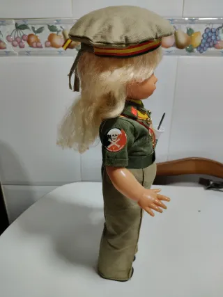 Muñeca funcionando  mili militar Ejercito