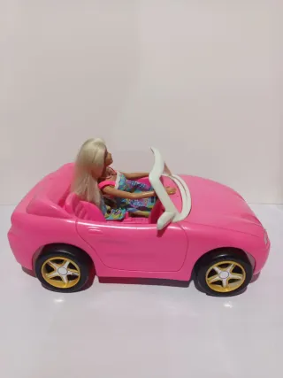 Coche rosa Barbie y muñeca Barbie