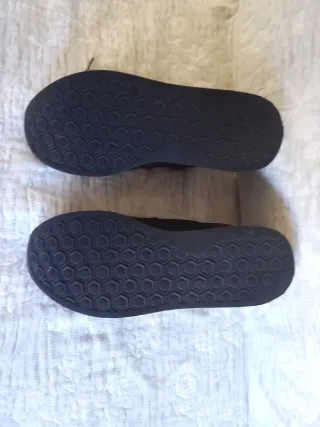 Zapatos burdeos con cordones