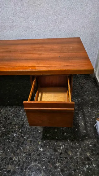 Escritorio antiguo madera maciza