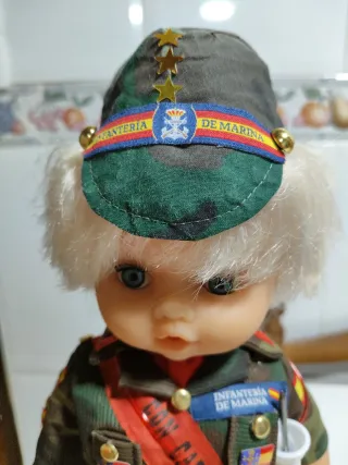 Muñeca funcionando militar mili ejercito
