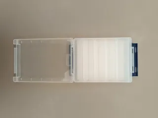 Meiho Reversible 140 scatola porta artificiali