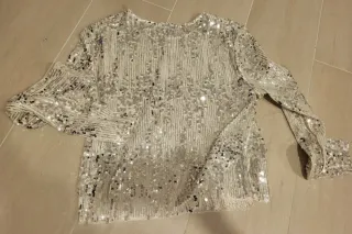 Blusa Stradivarius lentejuelas Talla L