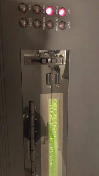 Sintetizador Korg M1