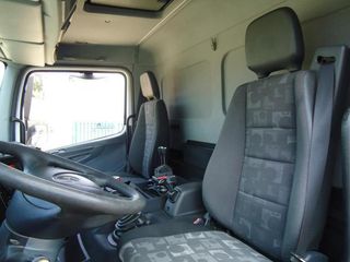 Mercedes ATEGO 13 23-CAMIONES GRUA
