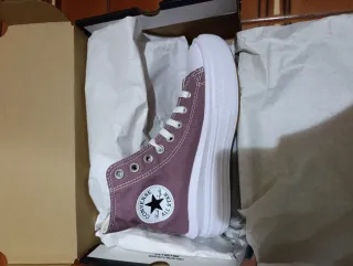Converse Moradas talla 37 con plataforma