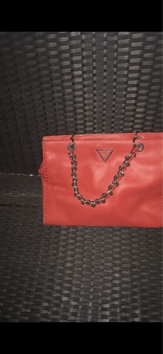 Bolso Guess Rojo Cadena