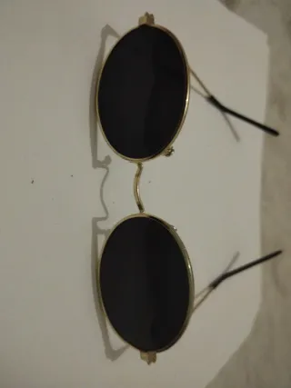 Gafas de sol redondas vintage doradas