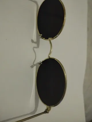 Gafas de sol redondas vintage doradas