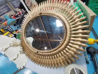 Specchio Vintage Sole in Metallo Dorato