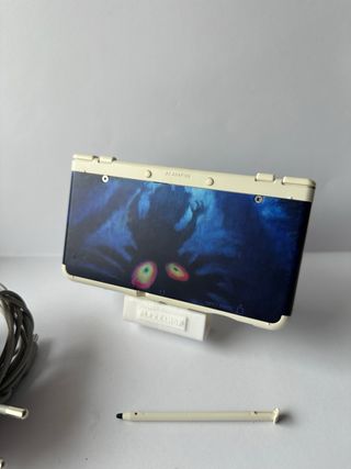 Nuovo Nintendo 3DS Bianca + Banco Pokémon