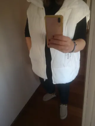 Chaleco blanco acolchado oversize