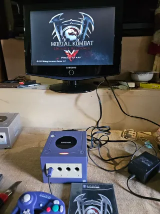 Nintendo GameCube Roxo + Mortal Kombat