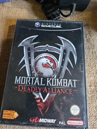 Nintendo GameCube Roxo + Mortal Kombat