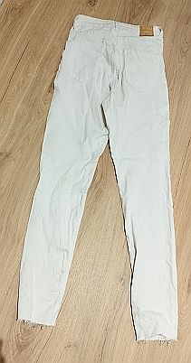 Vaqueros blancos rotos talla M