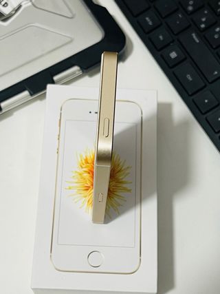 iPhone SE - Come Nuovo - Per Collezionisti