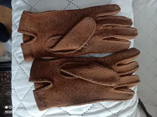 Guantes de piel vuelta marrones y negros