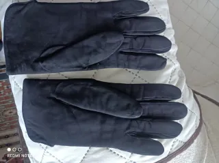 Guantes de piel vuelta marrones y negros