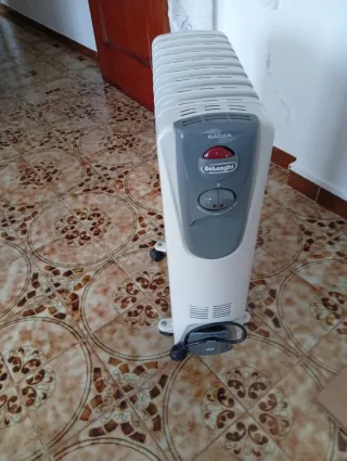 Calefactor Eléctrico Radiador DeLonghi