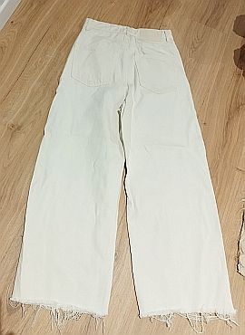 Vaqueros blancos anchos