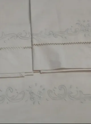 Lenzuola matrimoniali antiche ricamate a mano