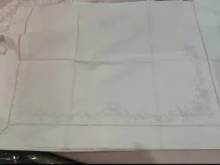 Lenzuola matrimoniali antiche ricamate a mano