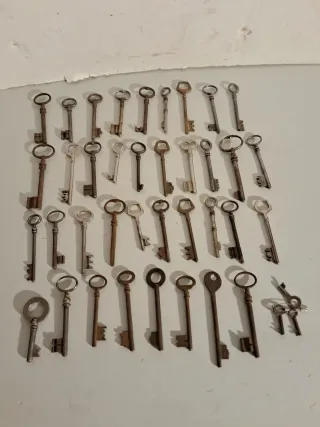 Lotto 40 Chiavi Vintage Antiche