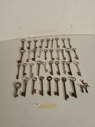 Lotto 40 Chiavi Vintage Antiche