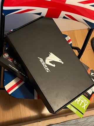 Caja Tarjeta Gráfica GeForce RTX 3050 trio Aorus