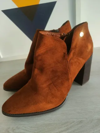Botines marrones tacón nuevos
