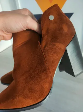 Botines marrones tacón nuevos