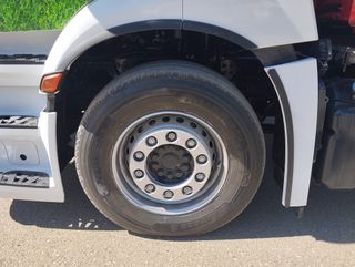 Mercedes ACTROS 25 36-CAMIONES GRUAS