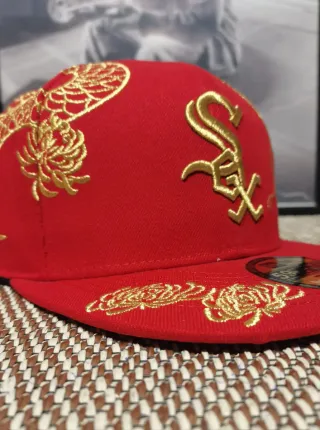 Gorra New Era 59Fifty Roja y Dorada Talla 7.1/2