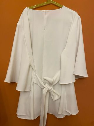 Blusa Zara blanca manga acampanada