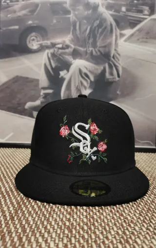 Gorra New Era 59Fifty Negra Flores Talla 7.1/2