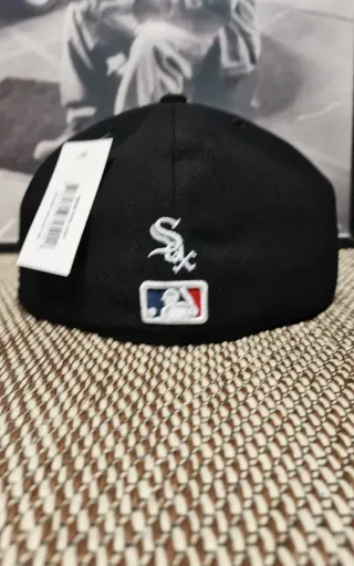 Gorra New Era 59Fifty Negra Flores Talla 7.1/2