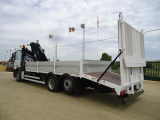 Mercedes ACTROS 25B 32-CAMIONES PORTAMAQUINARIAS
