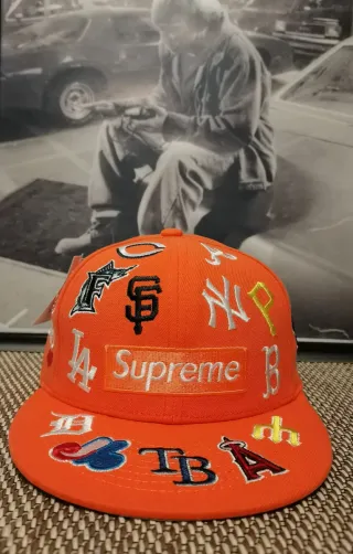 Gorra New Era 59Fifty -Supreme  Talla 7.3/8