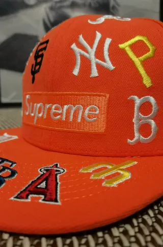 Gorra New Era 59Fifty -Supreme  Talla 7.3/8