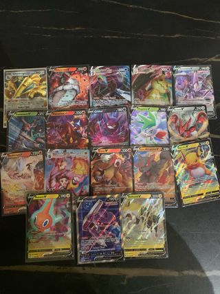 Lotto carte Pokémon V e VMAX inglesi