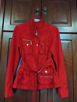Chaqueta Zara Roja Talla M