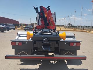 Mercedes AROCS 25 51-CAMIONES GANCHO CON GRUA