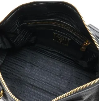 Bolso Tote Prada Piel ( por este mes)